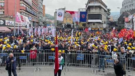 Zonguldaklılar 1 Mayıs'ta hakları için yürüdü