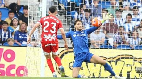 Álex Remiro se despidió de Anoeta haciendo uno de los mejores partidos de la temporada
