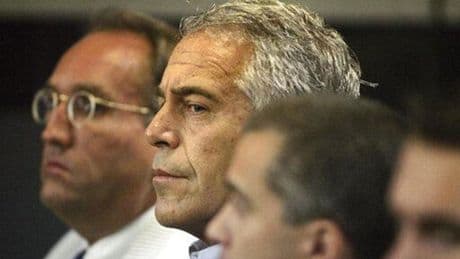 La publicación de un archivo de cartas de personajes famosos aumenta el escándalo Epstein