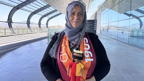 'Osimhen bebeği' ören Galatasaraylı kadın çiftçi, ikna için Kayserispor maçına geliyor: Bizimle kal diyeceğim