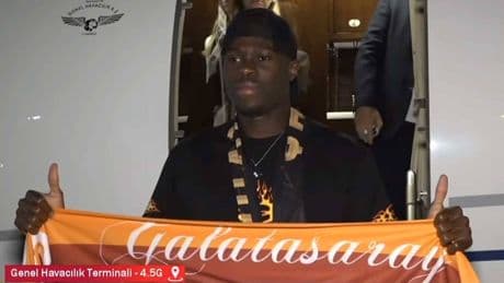 Galatasaray'da gece operasyonu! Wilfried Singo İstanbul'da!