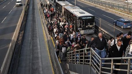 Kurban Bayramı'nda metrobüs ücretsiz mi? 6-7-8-9 Haziran metrobüs ücretli mi?