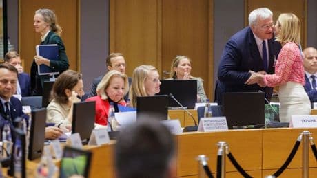 Chefdiplomatin gibt bekannt: EU beschließt Ende der Wirtschaftssanktionen gegen Syrien