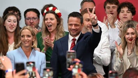 Mitteleuropa: Pro-Europäischer Kandidat Trzaskowski liegt bei Präsidentschaftswahl in Polen vorne