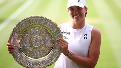 Iga Swiatek wins Wimbledon with historic 6-0 6-0 win over Amanda Anisimova