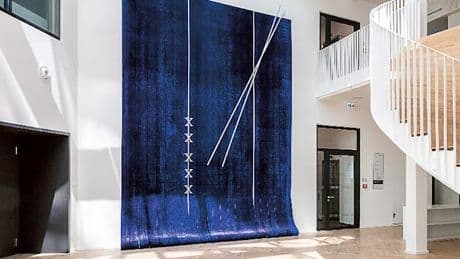 Blauer Wandteppich für 135.000 Euro – Landesrechnungshof in der Kritik