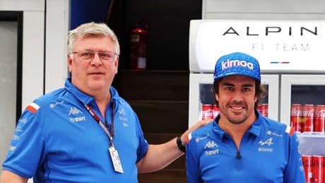 ¡Un ex jefe de Fernando Alonso se plantea la posibilidad de incluir el 12º equipo en F1!