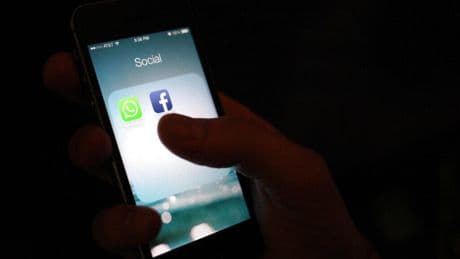 Le pouvoir iranien appelle la population à supprimer l'appli WhatsApp, accusée d'aider Israël