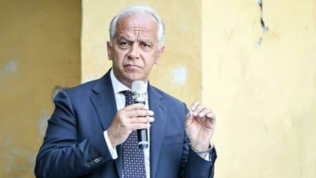 Piantedosi respinto in Libia con delegazione ministri Ue, Bengasi: «Ingresso illegale, persone non gradite». Fonti: «Una incomprensione»
