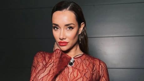 Adara Molinero rompe a llorar al hablar del duro revés de su hijo y su familia: &quot;Se merece saber la verdad&quot;