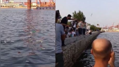 Mersin'den Gazze'ye gitmesi için onlarca şişe denize fırlatıldı