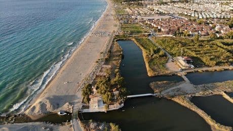 Kuşadası Kocagöl Park alanının betonlaşmasına yargı freni