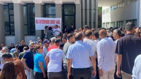 Tez-Koop-İş'e üye ODTÜ çalışanları greve başladı: "ODTÜ işçileri, hükümetin reva gördüğüyle yetinmiyor"