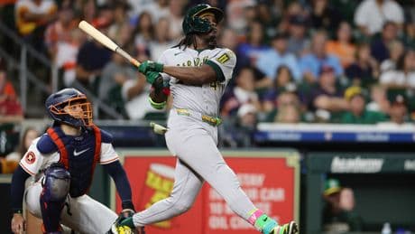 Athletics broadcaster Chris Caray completely botches home run call