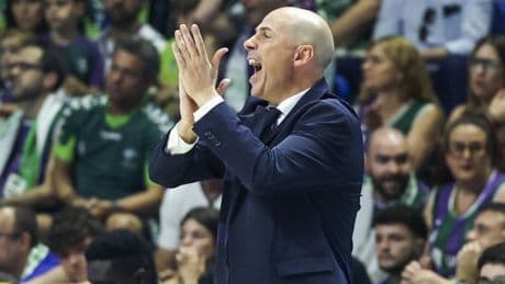 Peñarroya lamenta la derrota: "Si lo jugamos cien veces lo perdemos una"
