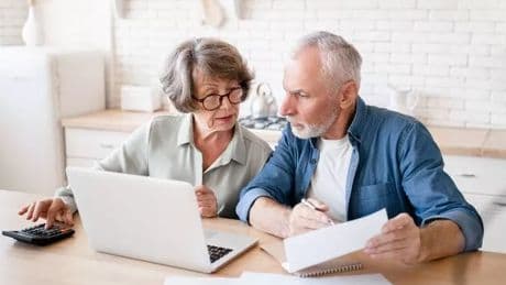Couples on State Pension given £1,600 warning over retirement risk