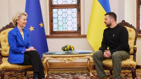 Aide à l'Ukraine: le désengagement américain compensé par l'UE, mais jusqu'à quand ?