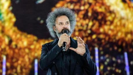 Solenghi, Cristicchi e Fresu: svelata la stagione del Teatro Chiabrera | Video
