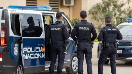 La Policía identifica a dos individuos por los incidentes en el Sevilla