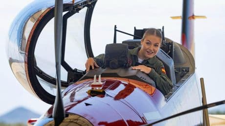 La rutina que espera a Leonor, la princesa 'Top Gun' del Ejército del Aire, antes de volar en un Pilatus: "Debe pensar rápido"