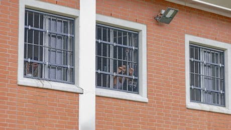 Nordrhein-Westfalen | Abschiebehaft: Millionenschwere Symbolpolitik