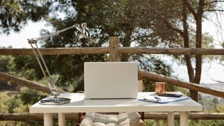 La lucha contra la brecha digital no cierra por vacaciones en Castilla y León: activadas más de 200 iniciativas este verano