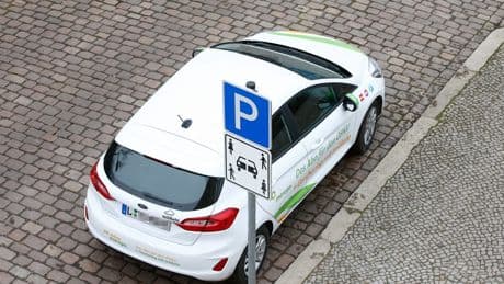 Magdeburg: Autofahrer verletzt syrisches Kind - Staatsschutz ermittelt