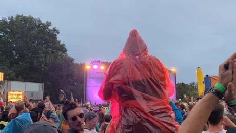 Prognose des Deutschen Wetterdienstes: Regen und Schauer erwartet – Unwettergefahr bei Parookaville?