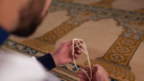 Bayram namazı farz mı, kimler kılabilir?
