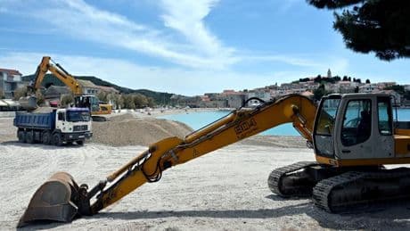 Croatia: Tourism boom takes its toll on pristine coastline