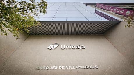 Unicaja: campaña de tarjetas regalo para el cliente joven