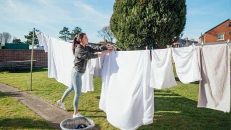 The exact time of day to hang out your bed sheets and towels to avoid the dreaded pollen bomb of hay fever symptoms