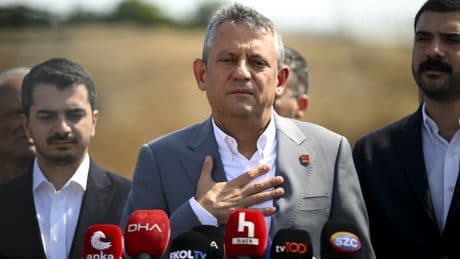 "İBB Borsası" iddiası desteksiz çıktı! Özel'den "Beni rezil ettiniz" tepkisi