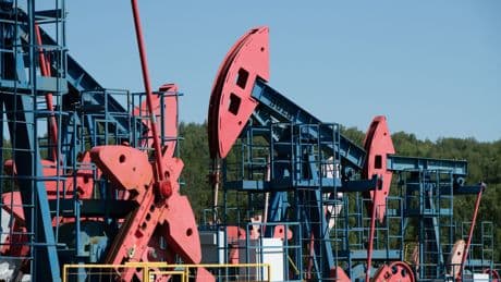 Les menaces de Donald Trump contre le pétrole russe sont-elles crédibles ?