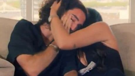 Las lágrimas de Cucurella al hablar de su hijo Mateo, con autismo: &quot;Volvíamos a casa todos los días llorando&quot;