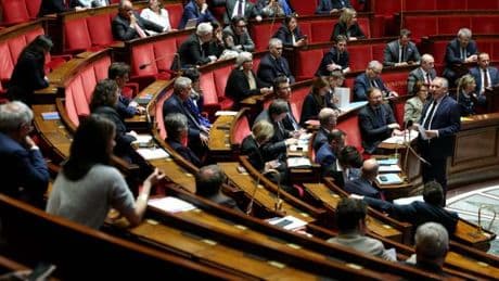 Fin de vie : la création d’un « droit à l’aide à mourir » divise le gouvernement et les groupes parlementaires