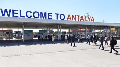 Antalya'da temmuz rekoru: 102 binden fazla yabancı ziyaretçi ağırlandı