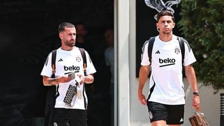 Beşiktaş, St. Patrick's maçı için İrlanda'ya uçtu!