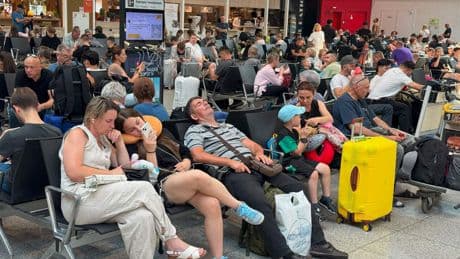 Retrasos, accidentes y precios altos: la pesadilla de volar en Rusia por culpa de la guerra