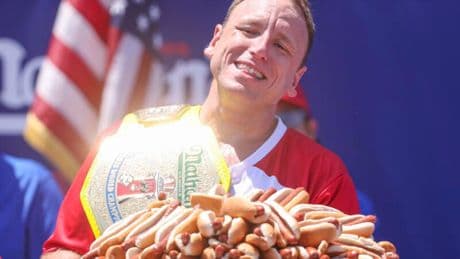 Hot-Dog-Rekordesser: Sie nennen ihn den "König des Kauens" oder nur: den Kiefer