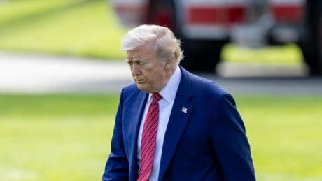 ’Nationale veiligheidsraad Trump moet fors inkrimpen: tientallen experts gedwongen op te stappen’