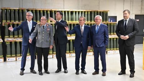 Neues Rheinmetall-Munitionswerk eröffnet - Lob aus Politik