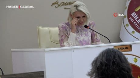 AK Parti ve MHP'den destek alan CHP'li başkan gözyaşlarını tutamadı