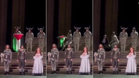 İngiltere’de bir dansçı Kraliyet Operası sahnesinde Filistin bayrağı açtı