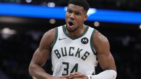 Antetokounmpo desvela su futbolista favorito... ¡y es un crack del Barça!