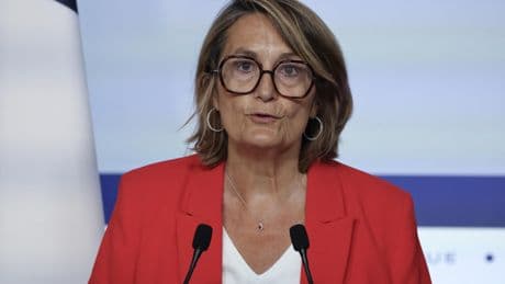 Suppression des 35 heures:  la porte-parole du gouvernement y est favorable «à titre personnel»