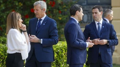 La Conferencia de Presidentes naufraga sin acuerdos: &quot;El país es un puzzle roto&quot;