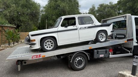 « Tu as acheté un tas de rouille !» : Ludovic a restauré une vieille Simca 1000, contre l’avis de sa femme