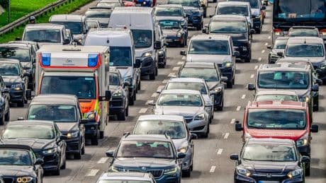 Verkehrsziel 2030 verfehlt: Droht Deutschland wirtschaftlicher Schaden?