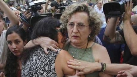 Paqui Granados, la abogada fake que asesora a Juana Rivas desde 2016: "Manipula al pequeño desde los 4 años", según el padre